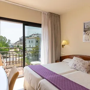 2* Отель Rvhotels Avenida